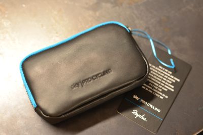 rapha essential case.jpg